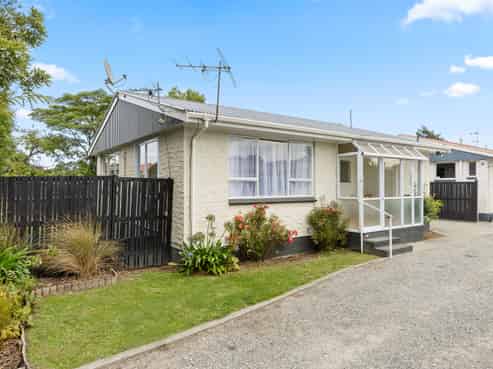 1/607 Worcester Street, Linwood