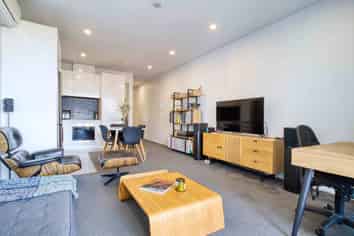 215/81 Mapou Road, Hobsonville