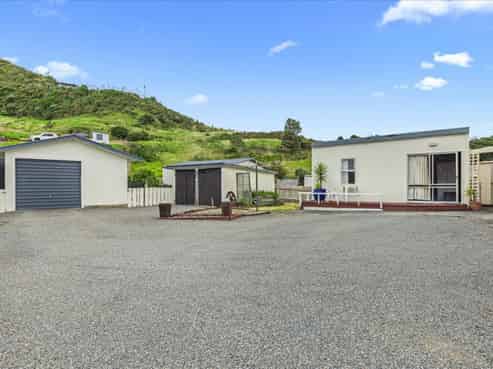 43 North Street, Mokau