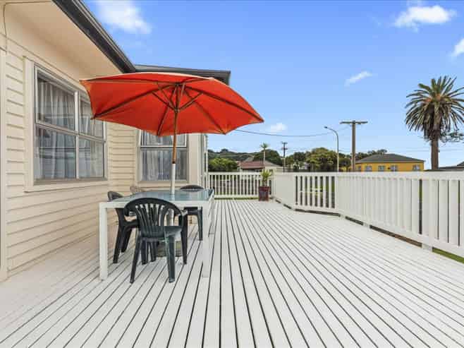 43 North Street, Mokau