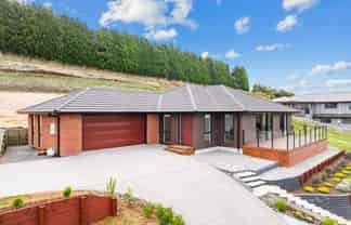 50 Hawken Road, Maunu