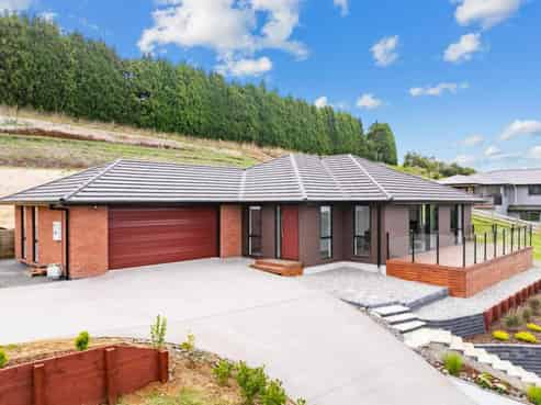 50 Hawken Road, Maunu