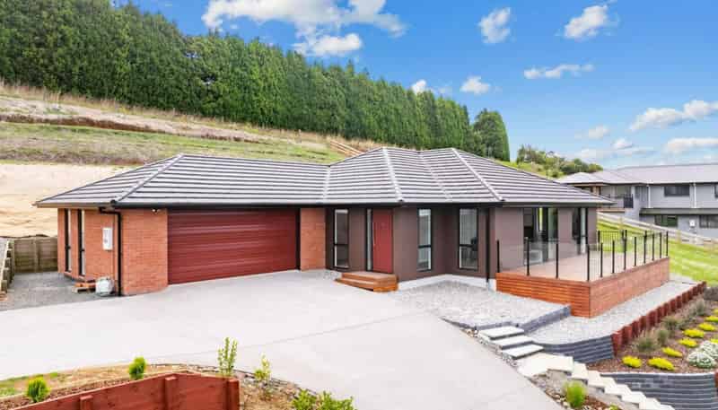 50 Hawken Road, Maunu