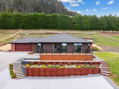 50 Hawken Road, Maunu