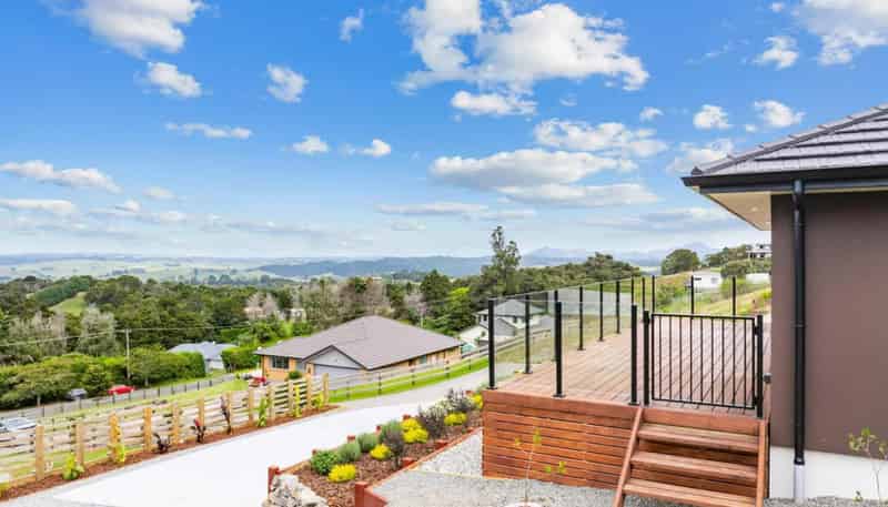 50 Hawken Road, Maunu