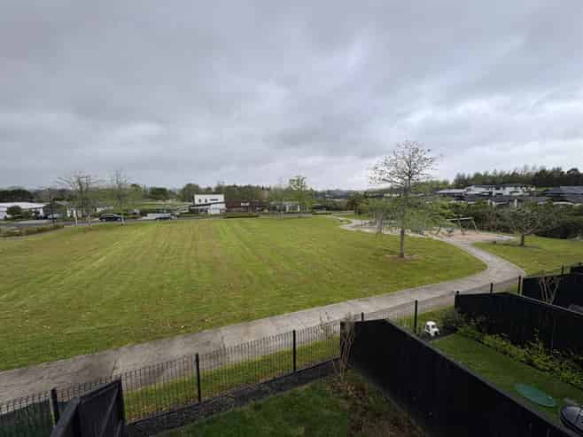 4/3 Walsh Road, Milldale