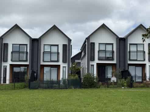 4/3 Walsh Road, Milldale