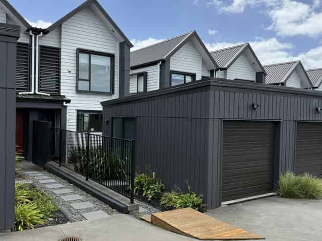 4/3 Walsh Road, Milldale