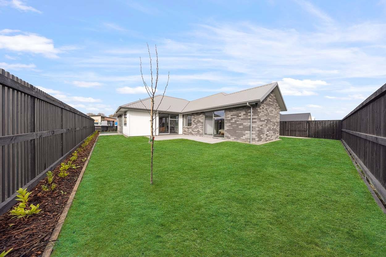 Contemporary Comfort Designed for Growing Families, Move in today! - Widok 3