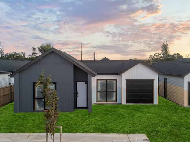 52 Whangamaire Rise, Karaka