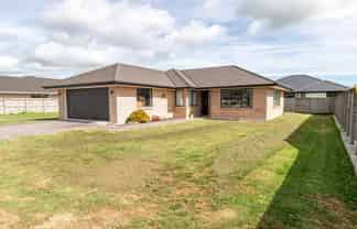 16 Costello Drive, Ngatea