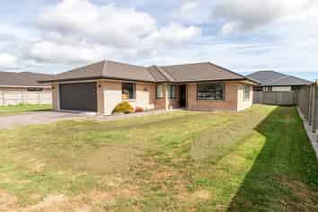 16 Costello Drive, Ngatea