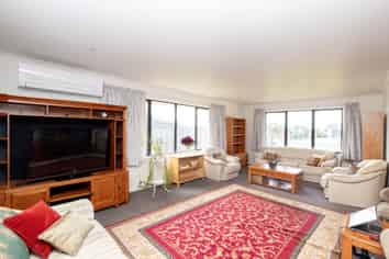 16 Costello Drive, Ngatea