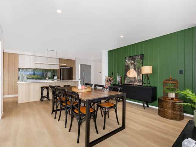 4B Okupe Grove, Aotea