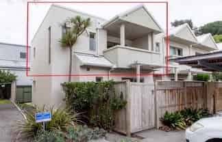 73B/21 Hunters Park Drive, Three Kings