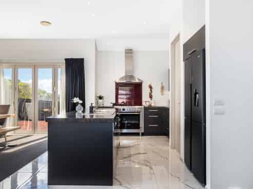 1 Aoraki Rise, Aotea