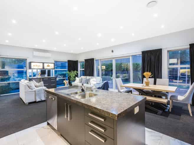 1 Aoraki Rise, Aotea