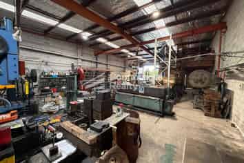 369Sqm Vacant Possession On Kerwyn Ave