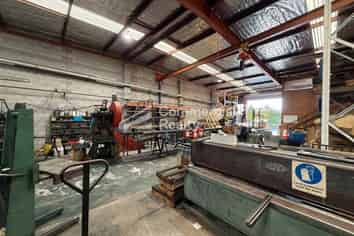 369Sqm Vacant Possession On Kerwyn Ave