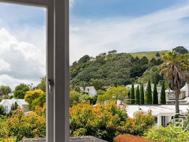 21 Essex Road, MOUNT EDEN