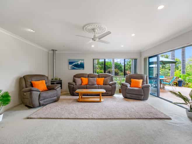 99 Old Parua Bay Road, Abbey Caves