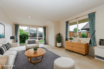 27/16 Rototuna Road, Flagstaff