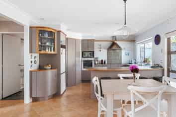 4 Rangataua Street, Welcome Bay