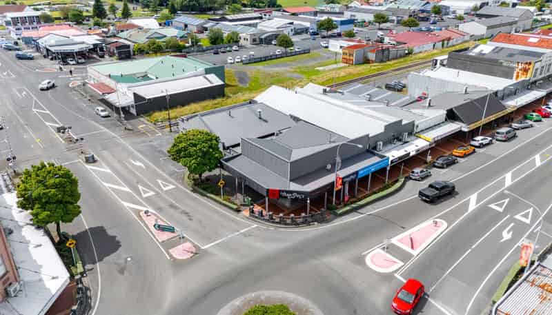 200 Broadway, Stratford