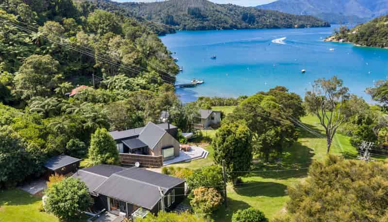  Lochmara Bay, Lochmara Bay