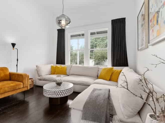 250 Main Street, Greytown