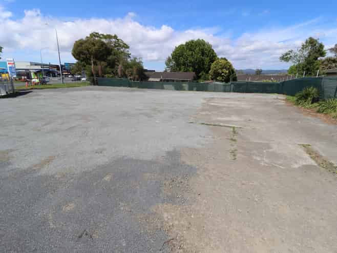 Prime yard on Lincoln Road