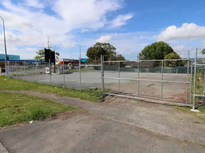 Prime yard on Lincoln Road