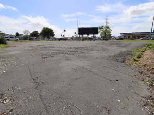 Prime yard on Lincoln Road