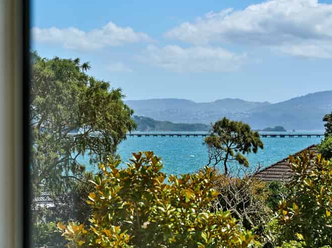 5 Cheviot Road, Lowry Bay, Eastbourne