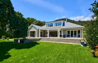 5 Cheviot Road, Lowry Bay, Eastbourne