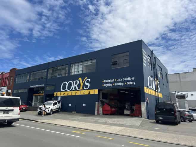 Large format Taranaki Street retail