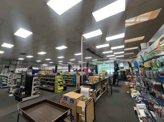 Large format Taranaki Street retail