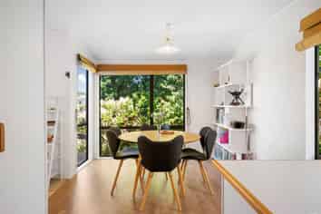 2/227 Shirley Road, Papatoetoe