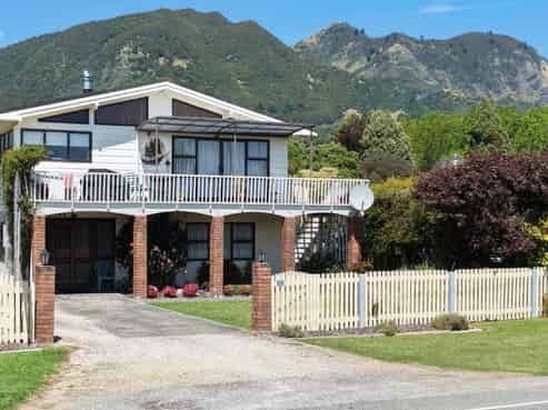 616 Abel Tasman Drive, Takaka