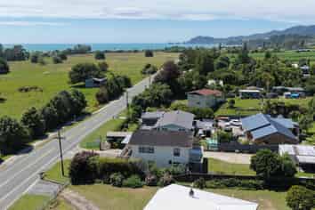 616 Abel Tasman Drive, Clifton