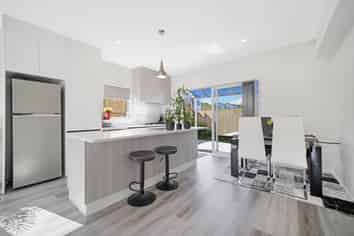 14A Putiputi Way, Papakura