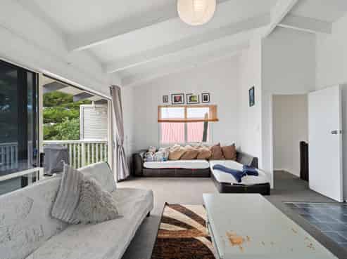 10 Pukehina Parade, Pukehina