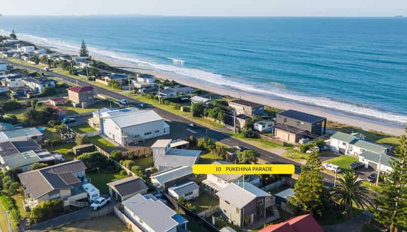 10 Pukehina Parade, Pukehina