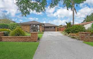 11 Jessika Place, Conifer Grove