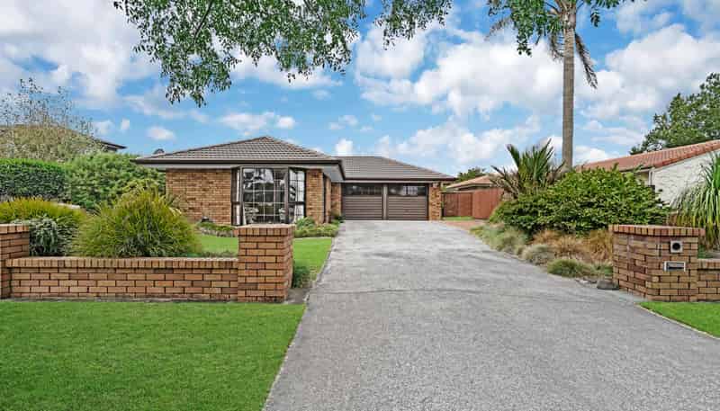 11 Jessika Place, Conifer Grove