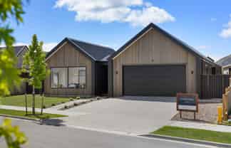 14 Rubus Street, Wanaka