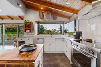 136 Muriwai Road, Waimauku