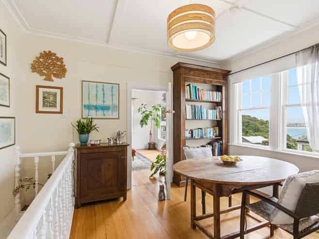 13 Hungerford Road, Lyall Bay