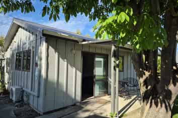 10/5 Kidbrooke Street - Includes Power and Wifi, Bromley