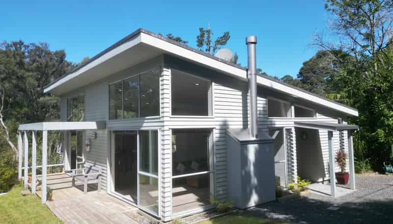 10 Beach Street, Sandspit